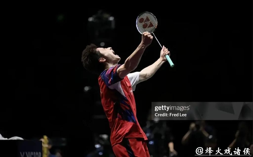 从CCTV5到CCTV1，石宇奇凭什么被骂？我看到的是国羽的骄傲！